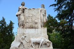 11-05 Plaza Espana Statue Of A Spanish Noblewoman Holding A Book And A Mestiza Holding Grapes In Mendoza.jpg